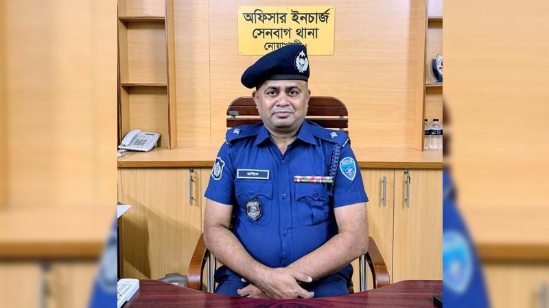 আ.লীগ নেতার বাড়িতে ভূরিভোজের অভিযোগ, ওসি প্রত্যাহার